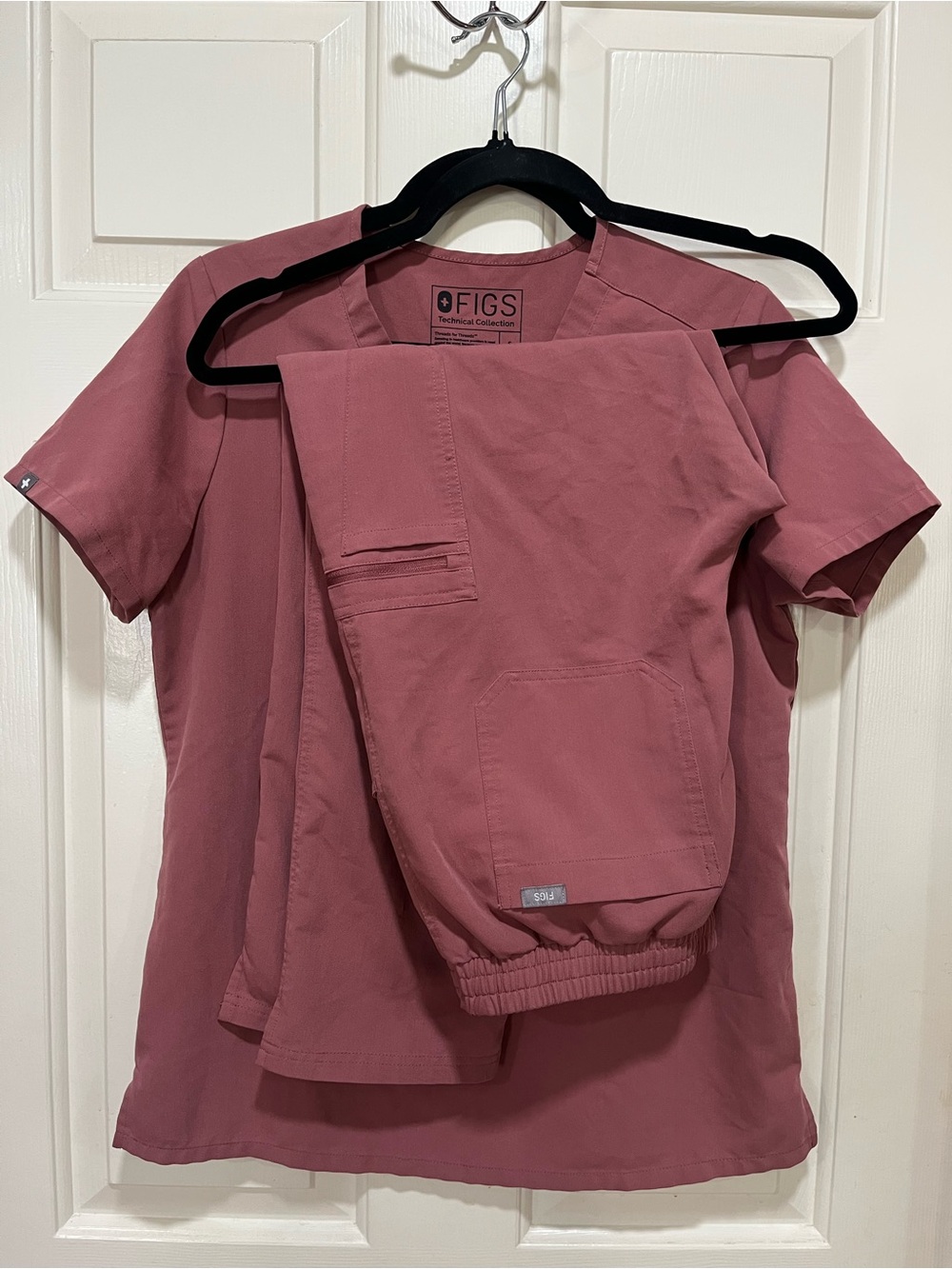 FIGS Women's Scrub Set in Mauve. Small Top/ Medium Petite Pants